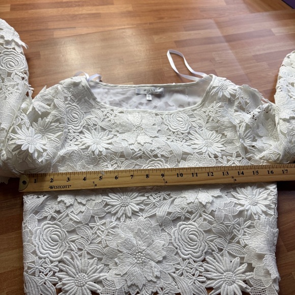 Milly 3D Floral Embroidered Camila crop top in white size 2 - Picture 8 of 13